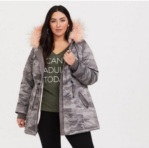 Torrid camo cold weatherTwill Fur Lined Parka size 3! New Without tags! - Picture 1 of 16